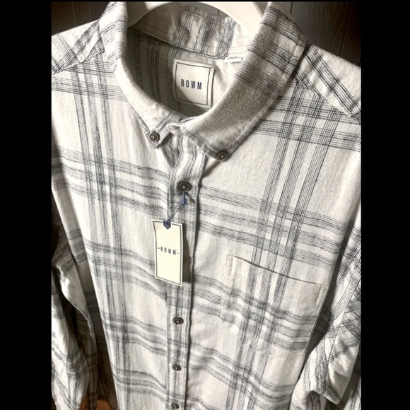 NWT Men’s ROWM Button Down Shirt in Light Gray/Black Plaid, Size Large - Picture 2 of 6